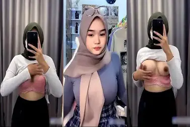 Bokep Jilbab Tiktoker Cantik Buka Baju Di Ranjang